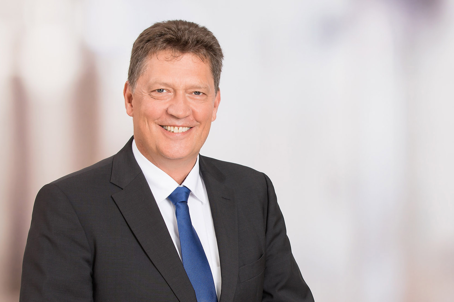OKS-CEO C. Göggelmann